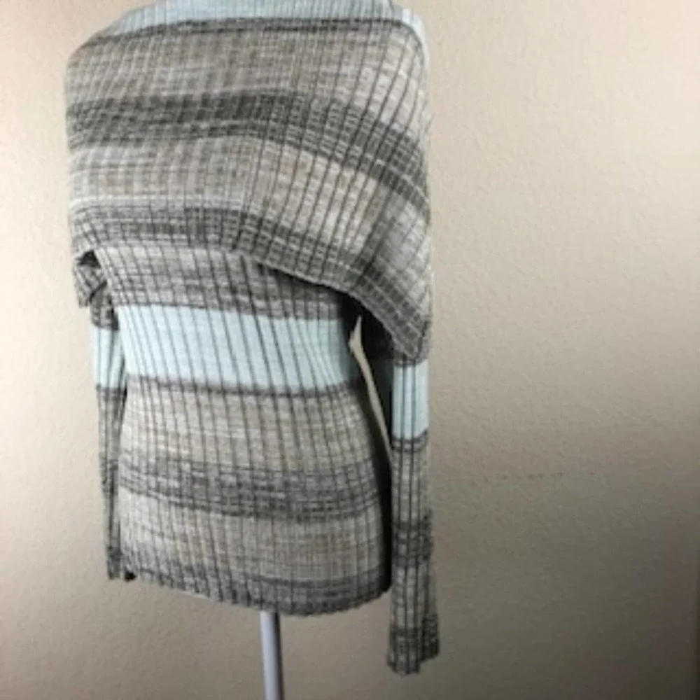 Soft Surroundings Light Weight Sweater - Picture 6 of 11